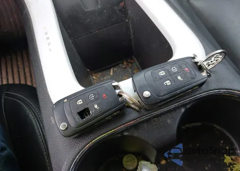 2012 Chevrolet Volt z USA, uszkodzony, nr VIN 1G1RD6E4XCU109937